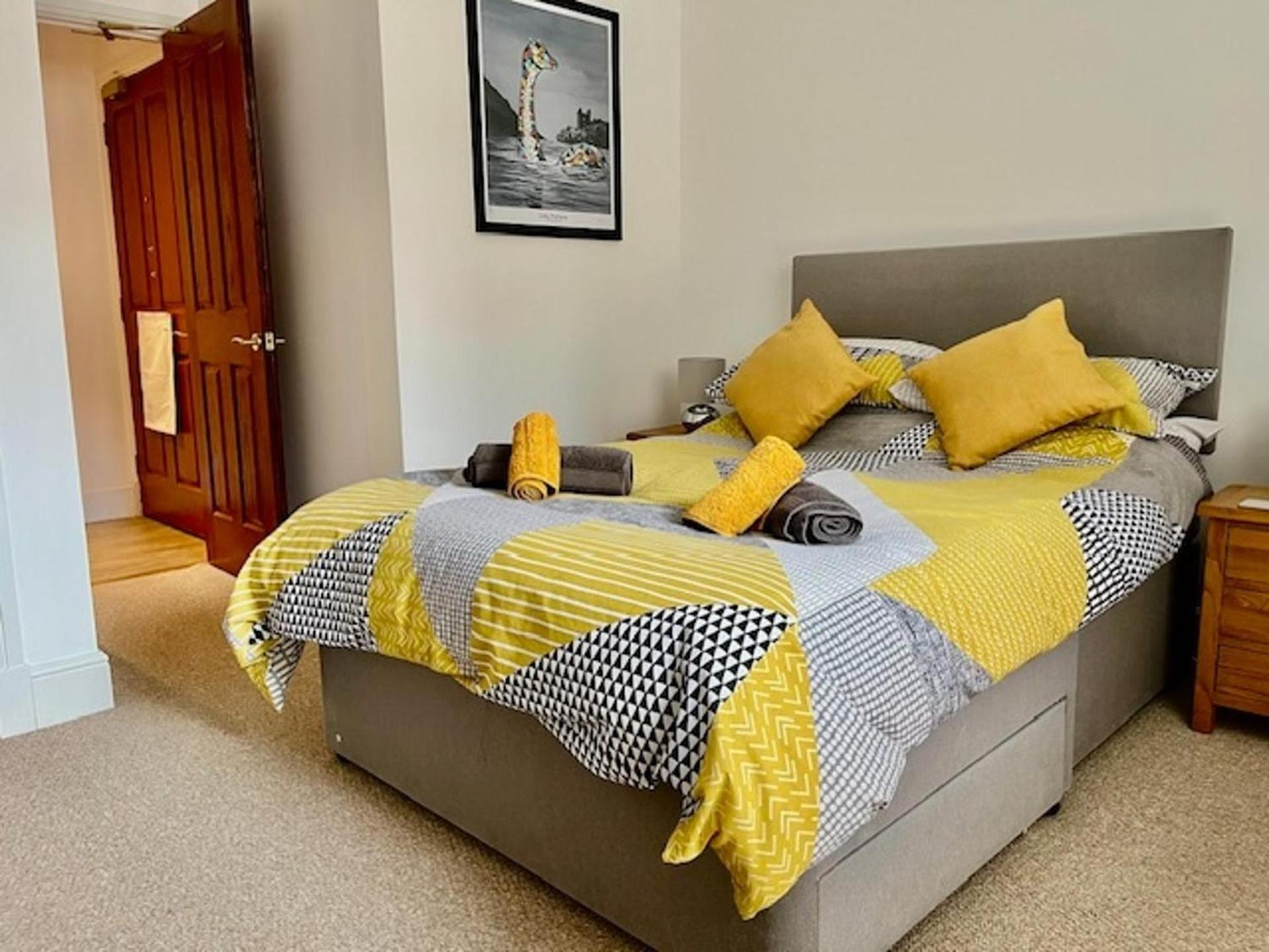 Stunning Spacious Apartment On River Ness Ίνβερνες Εξωτερικό φωτογραφία